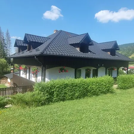 Holiday home Casa Emiral